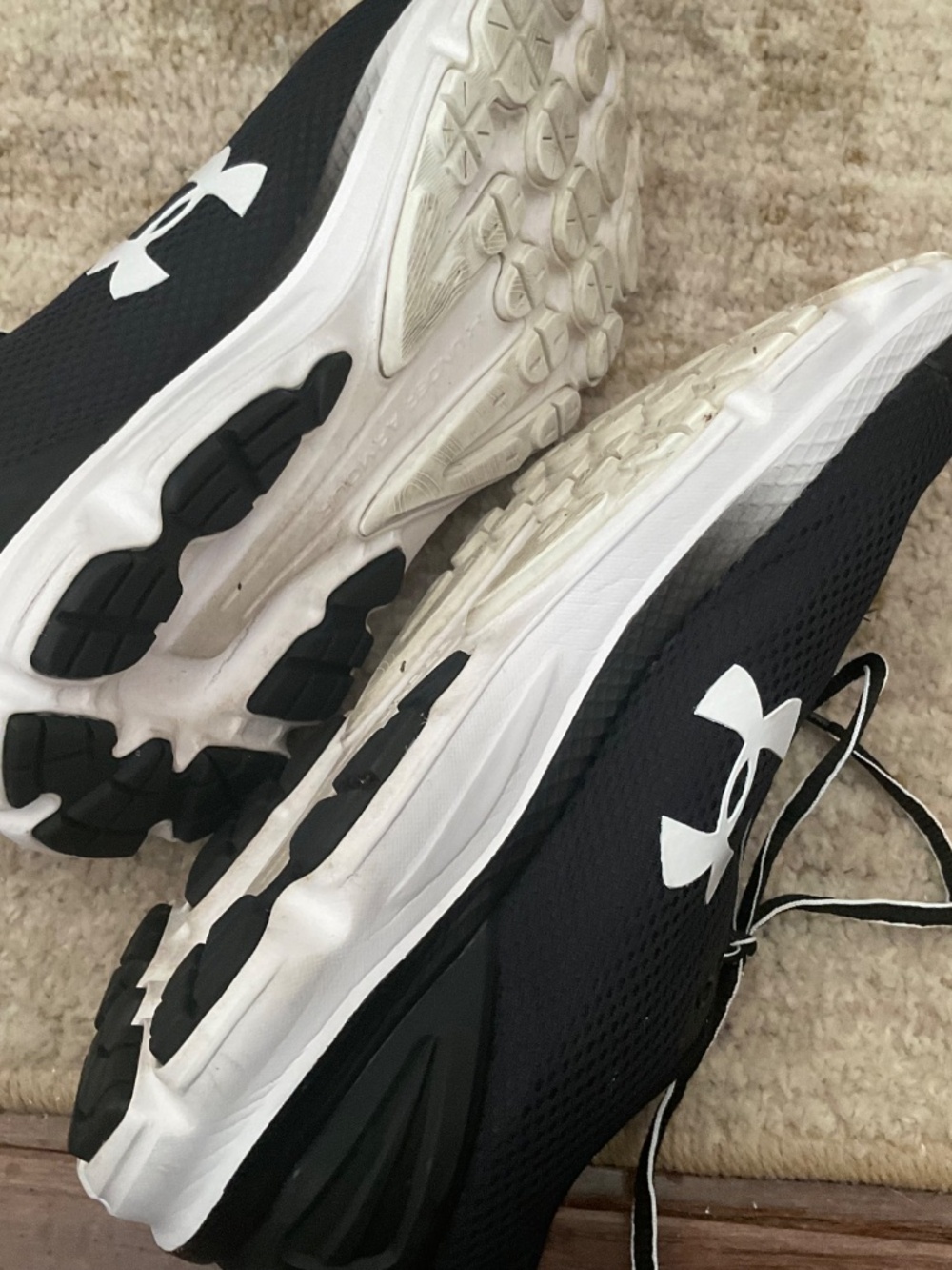 Under Armour Charged Gemini tennis shoes size 9.5, luxe sockliner - Picture 7 of 14